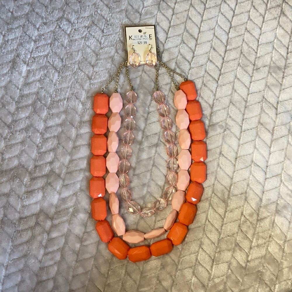 Coral/light pink chunky necklace with earrings